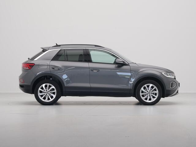 Volkswagen T-Roc 1.5 TSI 150pk DSG Life Edition Navi via App Pdc Clima Acc 63