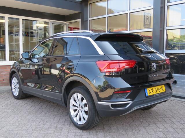 Volkswagen T-Roc 1.5 TSI 150PK STYLE / Camera / Navi / Elec.achterklep / Adap.cruise / BOVAG garantie
