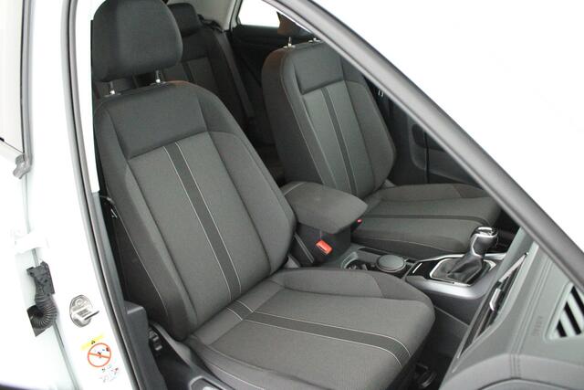 Volkswagen T-Roc 1.5 TSI 150pk DSG Life Edition Keyless Camera Stoelverwarming Navigatie