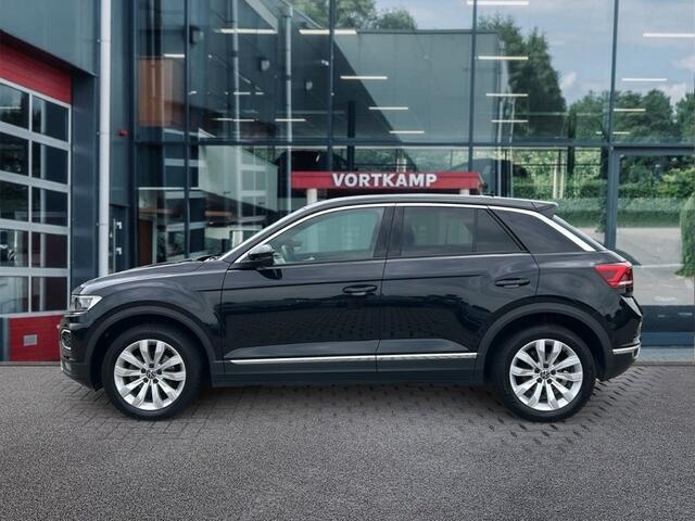 Volkswagen T-Roc 1.5 TSI DSG SPORT TREKHAAK/CAMERA/NAVI/CARPLAY/ACC/STOELVERW/E-KLEP