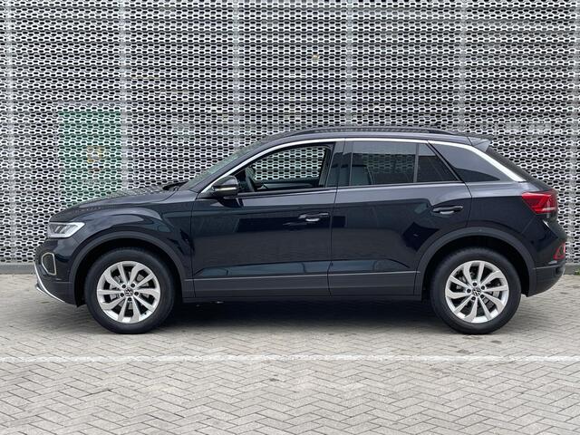 Volkswagen T-Roc 1.0 TSI 110PK Life Edition / Achteruitrijcamera / App Connect / Getint Glas / 17'' LMV / VW