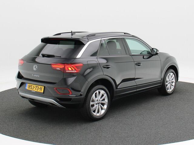 Volkswagen T-Roc 1.5 TSi 150 Pk Automaat Life Edition | Adaptive Cruise | Full LED | Stoel Verwarming | Privacy Glass | Navigatie | Carplay | Camera | 17 Inch | 9.975 Km!!