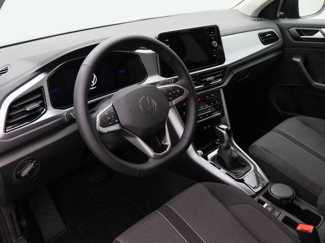 Volkswagen T-Roc 1.5 TSi 150 Pk Automaat Life Edition | Adaptive Cruise | Full LED | Stoel Verwarming | Privacy Glass | Navigatie | Carplay | Camera | 17 Inch | 9.975 Km!!