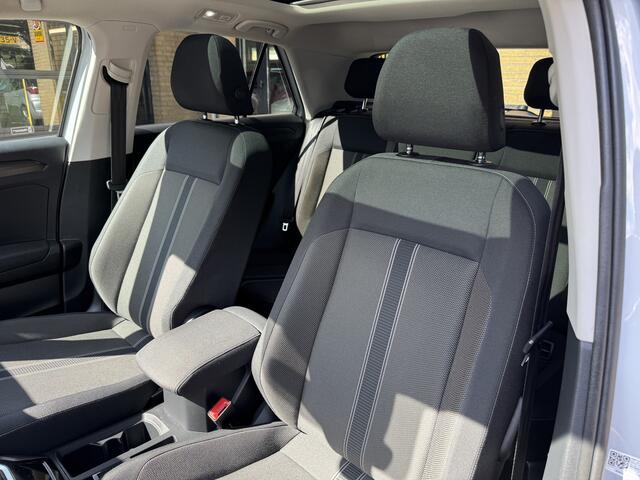 Volkswagen T-Roc 1.5 TSI Style Automaat Navi PanoSchuifdak Virtual Cockpit Carplay
