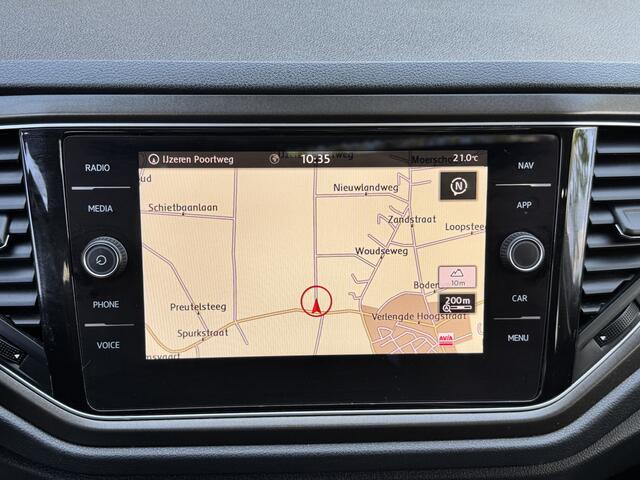 Volkswagen T-Roc 1.5 TSI Style Automaat Navi PanoSchuifdak Virtual Cockpit Carplay