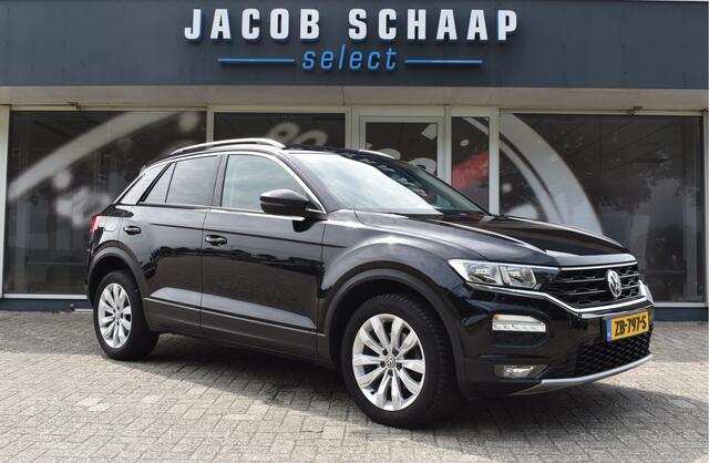 Volkswagen T-Roc 1.5 TSI Style Automaat / Navigatie / Adap. Cruise / Trekhaak / Camera / PDC v+a / 17" LM