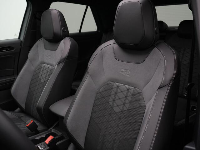 Volkswagen T-Roc 1.5 TSI 150 pk DSG R-Line Edition | Panoramadak | Achteruitrijcamera | Stoelverwarming | Sportonderstel