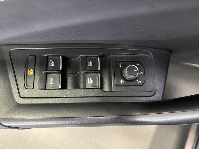 Volkswagen T-Roc 1.5 TSI 150pk R-Line Business · Camera · Apple/Android Car Play · Navi · P-Sensoren · ACC · 17'' Inch · Garantie t/m 20-06-2028 of 100.000km
