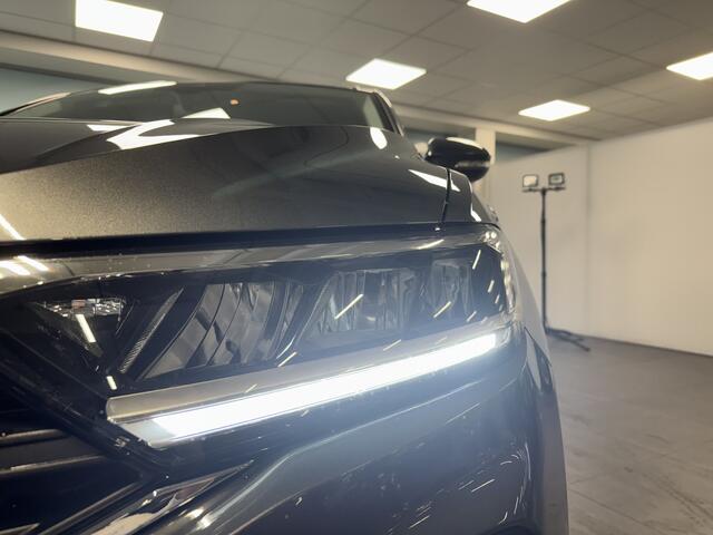 Volkswagen T-Roc 1.0 TSI Life Edition 115PK | Keyless | Led | achteruitrijcamera