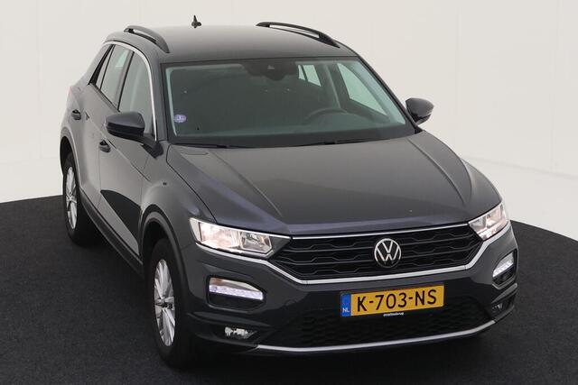 Volkswagen T-Roc 1.0 TSI 110pk Style / App-Connect / Parkeersensoren / airco / 16" LMV