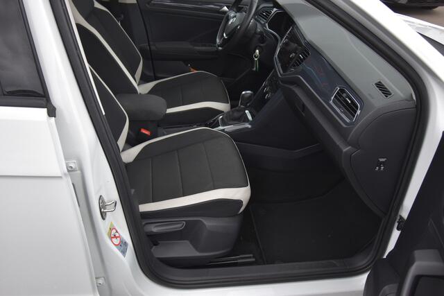 Volkswagen T-Roc 1.5 TSI Sport , PANORAMADAK , CLIMA , CR CONTR , LED KOPL , PDC V+A ,