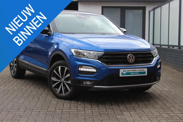Volkswagen T-Roc 1.5 TSI Style 1.5 TSI 150pk, Navigatie, PDC V+A, Zwart Dak, 17", Virual Cockpit, All Weather banden.