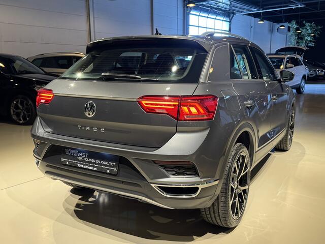Volkswagen T-Roc 1.0 TSI Style Navi|Led|Cruis|Clima Grijs