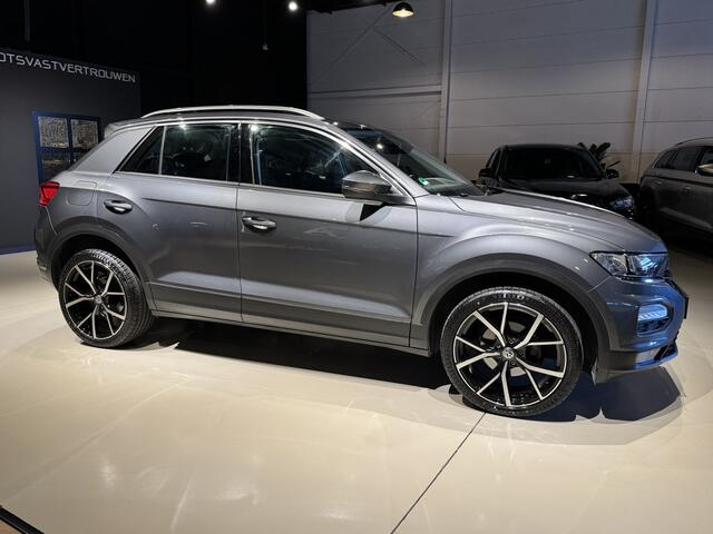 Volkswagen T-Roc 1.0 TSI Style Navi|Led|Cruis|Clima Grijs