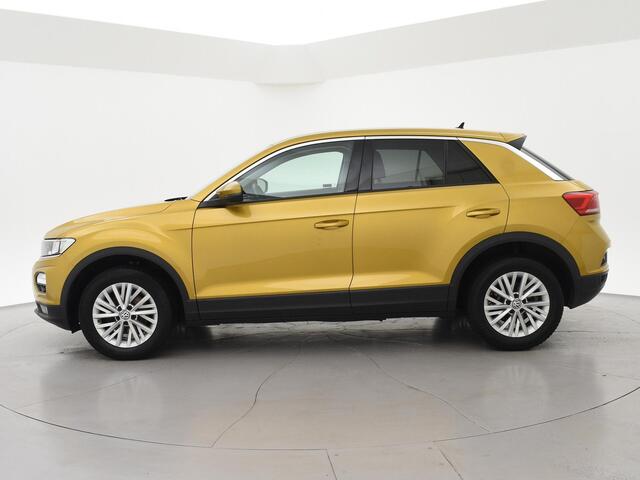 Volkswagen T-Roc 1.0 TSI + APPLE CARPLAY | TREKHAAK | STOELVERW.