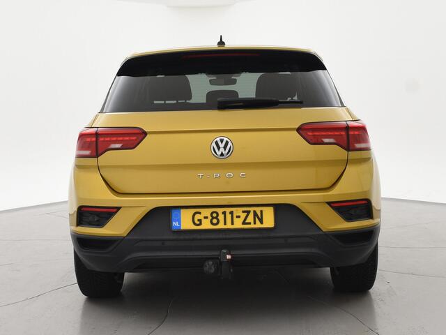 Volkswagen T-Roc 1.0 TSI + APPLE CARPLAY | TREKHAAK | STOELVERW.