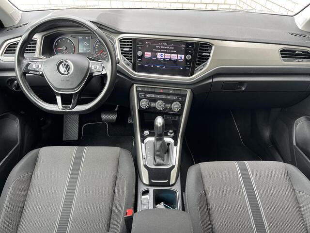 Volkswagen T-Roc 1.5 TSI Style | Stoel & Stuurverwarming | Achteruitrijcamera | Apple CarPlay / Android Auto | Elektrische Achterklep |