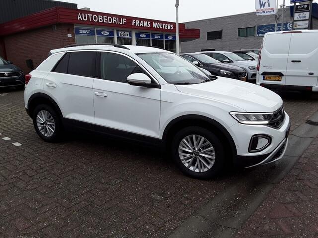 Volkswagen T-Roc 1.O TSI LIFE / NAVI / VIRTUEL COCKPIT / NW. MODEL