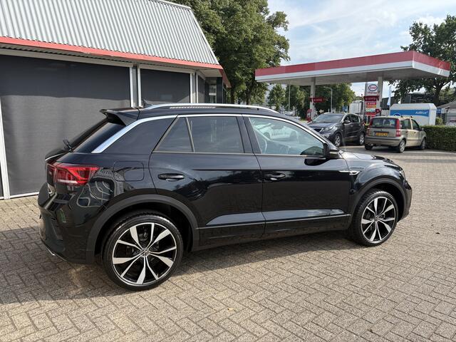Volkswagen T-Roc 1.5 TSI R-Line Edition camera trekhaak 19 inch velgen