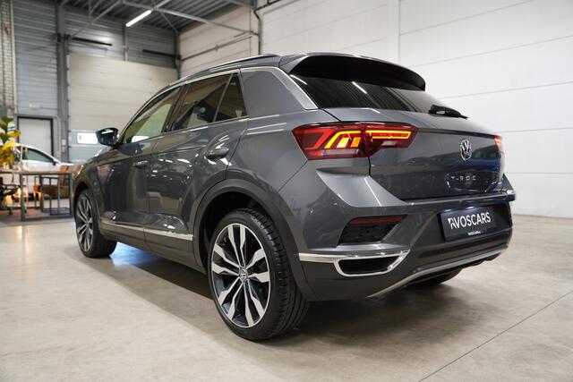 Volkswagen T-Roc 1.5 TSI Sport DSG * Pano - 19" - Camera - ACC - LED - 1e Eig *