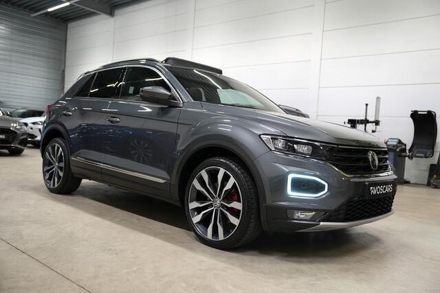 Volkswagen T-Roc 1.5 TSI Sport DSG * Pano - 19" - Camera - ACC - LED - 1e Eig *