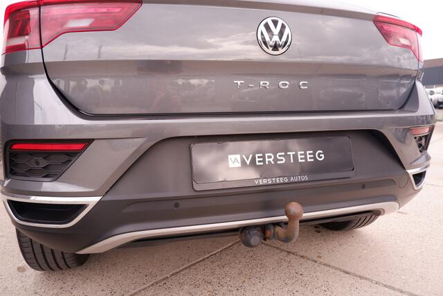 Volkswagen T-Roc 1.5 TSI Sport LED | Trekhaak | Carplay | Camera | Virtual Cockpit | PDC