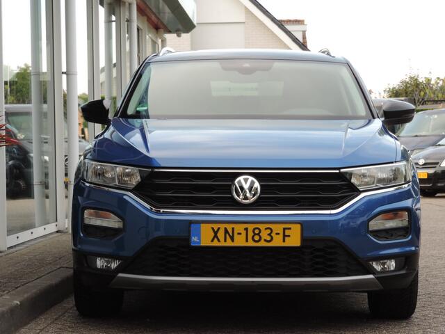Volkswagen T-Roc 1.5 TSI Style DSG - Camera | DAB | PDC v+a | Alarm | Trekhaak