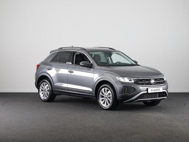 Volkswagen T-Roc Life Edition 1.5 110 kW / 150 pk TSI SUV 7 versn. | Verlengde garantie | Navigatie via App | Parkeersensoren (Park assist) | Achteruitrijcamera | Adaptieve cruise control |