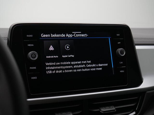 Volkswagen T-Roc 1.5 TSI 150 pk DSG Life Edition | Navigatie | Achteruitrijcamera | Side Assist | Adaptive Cruise | Climatronic