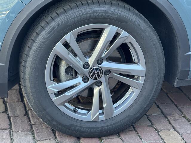 Volkswagen T-Roc 1.5 TSI R-Line | Trekhaak | Pano | Camera