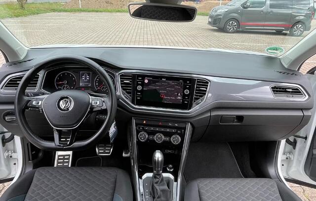 Volkswagen T-Roc 1.5 TSI ADAP CRUISE STOELVERW. AFN. TREKHAAK