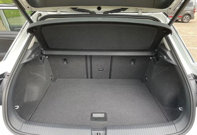 Volkswagen T-Roc 1.5 TSI ADAP CRUISE STOELVERW. AFN. TREKHAAK