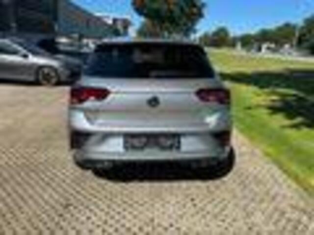 Volkswagen T-Roc 1.5 TSI R-Line Led Koplampen Camera ACC Nieuwe Auto