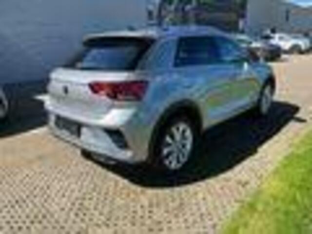 Volkswagen T-Roc 1.5 TSI R-Line Led Koplampen Camera ACC Nieuwe Auto