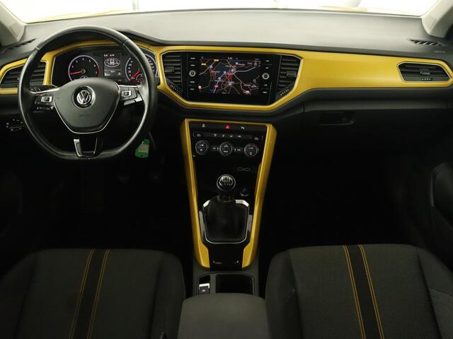 Volkswagen T-Roc 1.0 TSI Style | Navigatie | Camera | LMV 18 inch | Carplay | Getint glas | Adaptieve cruise | Lane assist |