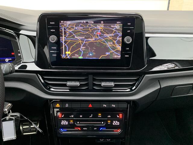 Volkswagen T-Roc 1.5 TSI 150pk DSG 3x R-Line BlackStyle Nieuw Model Panoramadak VirtualCockpit ACC Sportstoelen IQ-Light Ambientlight Keyless Camera 19" Pdc