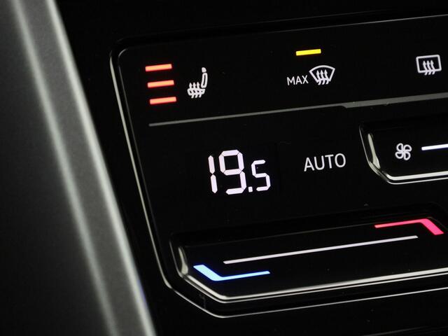 Volkswagen T-Roc 1.5TSI/150PK Life DSG · Navigatie · Apple/Android · Camera + Parkeersensoren · Garantie tot februari 2027