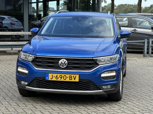 Volkswagen T-Roc 1.0 TSI Style Navigatie/Cruise/Climate control/Achterklep elektrisch bedienbaar Applecarplay/Android