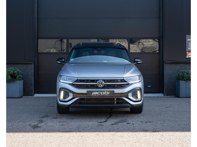 Volkswagen T-Roc 1.5 TSI 3X R-Line | Pano | IQ Lights | Keyless | Camera | Elektr Achterklep | Lane & Side Assis | Front Assis | LED