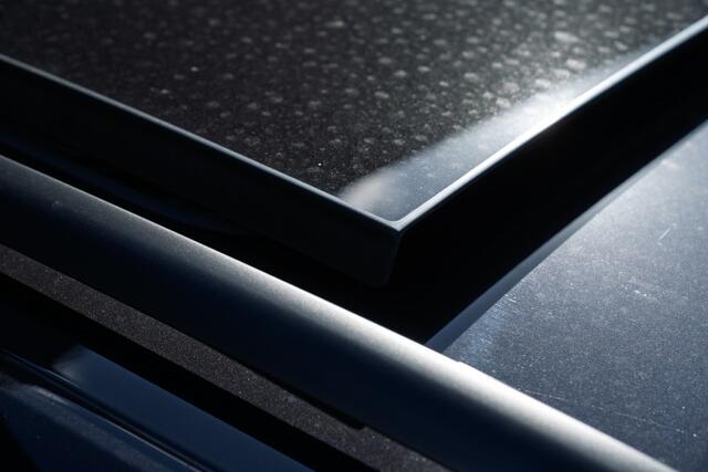 Volkswagen T-Roc 1.5 TSI 3X R-Line | Pano | IQ Lights | Keyless | Camera | Elektr Achterklep | Lane & Side Assis | Front Assis | LED