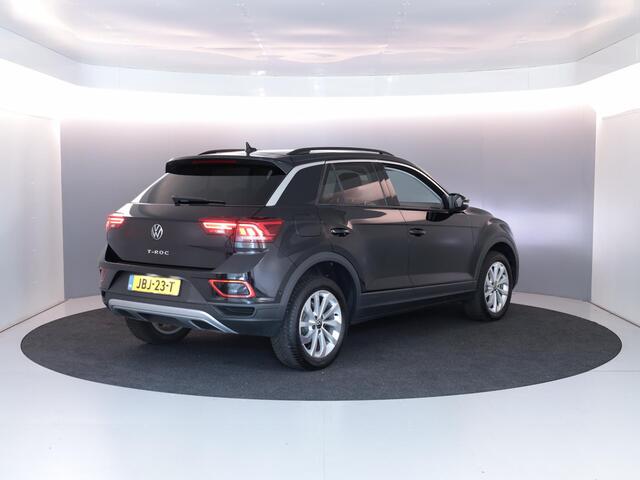 Volkswagen T-Roc 1.5 TSI Life Edition 150 PK DSG | Navigatie | Parkeercamera | Keyless entry |