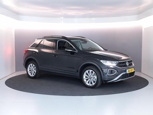 Volkswagen T-Roc 1.5 TSI Life Edition 150 PK DSG | Navigatie | Parkeercamera | Keyless entry |