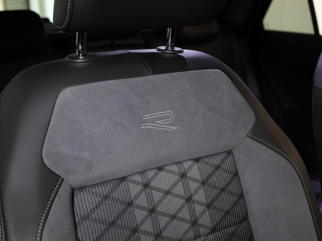 Volkswagen T-Roc 1.5 TSI R-Line 150 pk Automaat (DSG) | Verlengde garantie | Navigatie | Trekhaak (afneembaar) | Parkeersensoren (Park assist) | Achteruitrijcamera | R-Line |