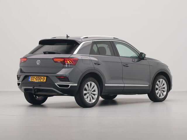Volkswagen T-Roc 1.5 TSI 150pk DSG Sport Navigatie Trekhaak Virtual cockpit Acc Carplay 95