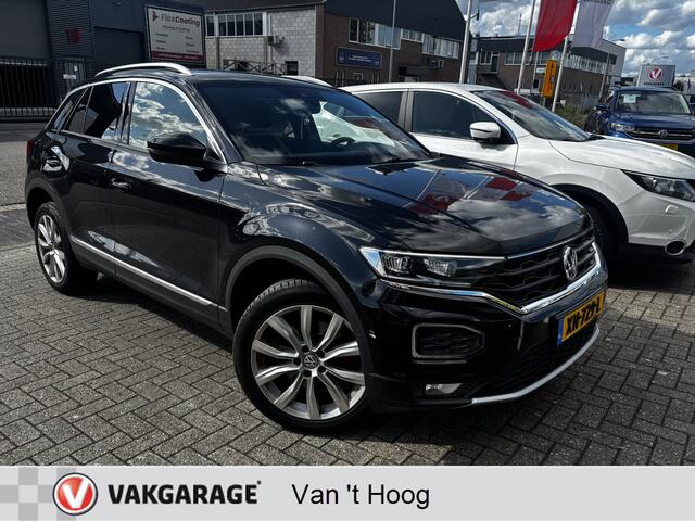 Volkswagen T-Roc 1.5 TSI Sport Sfeerverlichting Trekhaak Camera DSG automaat