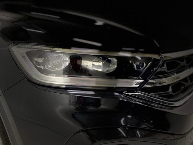 Volkswagen T-Roc 1.5 TSI R-Line Edition 2x R line Camera IQ-light/Matrix ACC Navigatie 17inch Virtual Cockpit Apple carplay