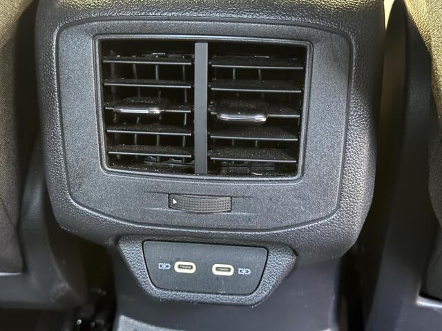 Volkswagen T-Roc 1.5 TSI Sport,Trekh,Cruise,Apple,Cam