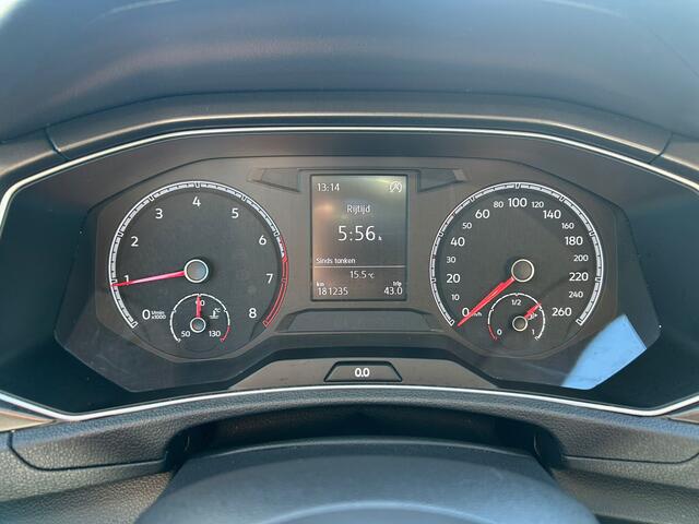 Volkswagen T-Roc 1.0 TSI Style Panoramadak / Led koplampen / Adaptive Cuise