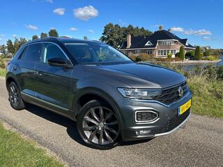 volkswagen-t-roc-1.0-tsi-style-pano