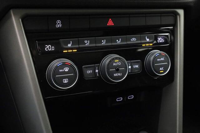 Volkswagen T-Roc 1.0 TSI 110 pk Style Business | Panoramadak | Achteruitrijcamera | Navigatie | Stoelverwarming | Adaptive Cruise